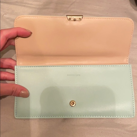 Wallet - Picture 2 of 4